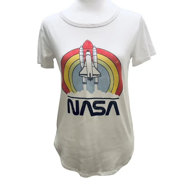 NEW NASA Space Shuttle Graphic Short Sleeve Tee (NWOT) - Picture 3 of 8